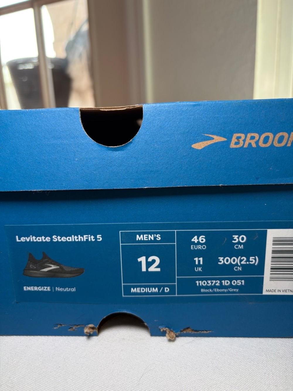 Brooks Men's Black Running Sneakers with Reflective Accents - Picture 5 of 5